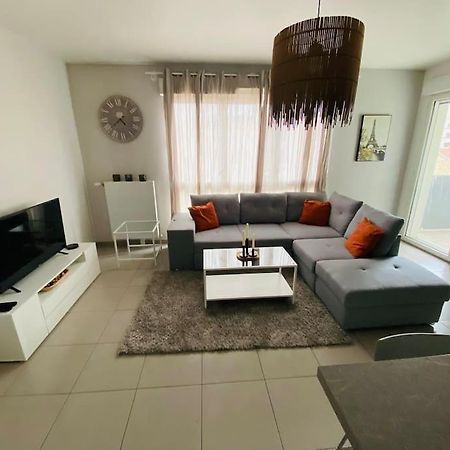 Apartamento Grand Appt Proche Paris Parking Aubervilliers Exterior foto