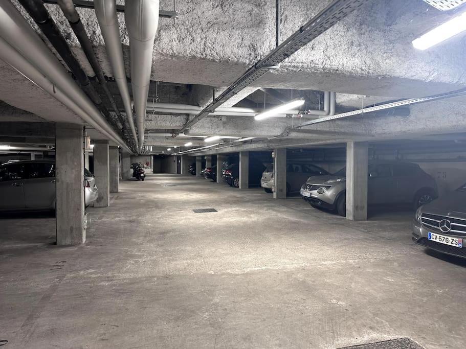 Apartamento Grand Appt Proche Paris Parking Aubervilliers Exterior foto